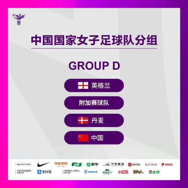 从最初相遇的勇敢奔赴到长跑8年后的无话可说，这种“明明那么相爱，却爱不到一起”的无力感，深深击中了每一个人的内心